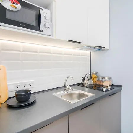 Buk Apartments On Svobody 6-8 Lviv Exterior photo